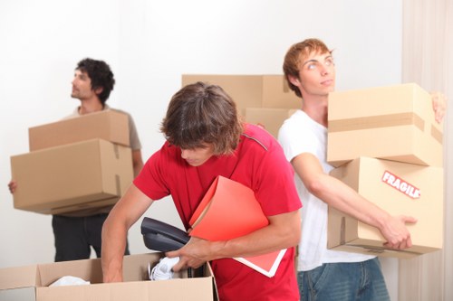 Local moving truck service supporting a terrace house relocation in Paddington
